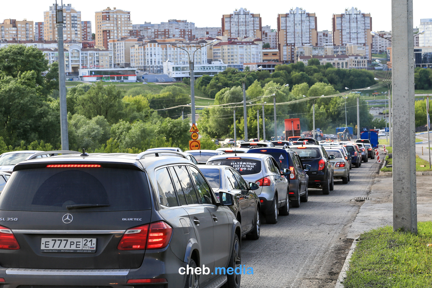 Пробки чебоксары. Пробки Чебоксары сейчас. Пробки дорожные Чебоксары. Пробки на дорогах в Чебоксарах.