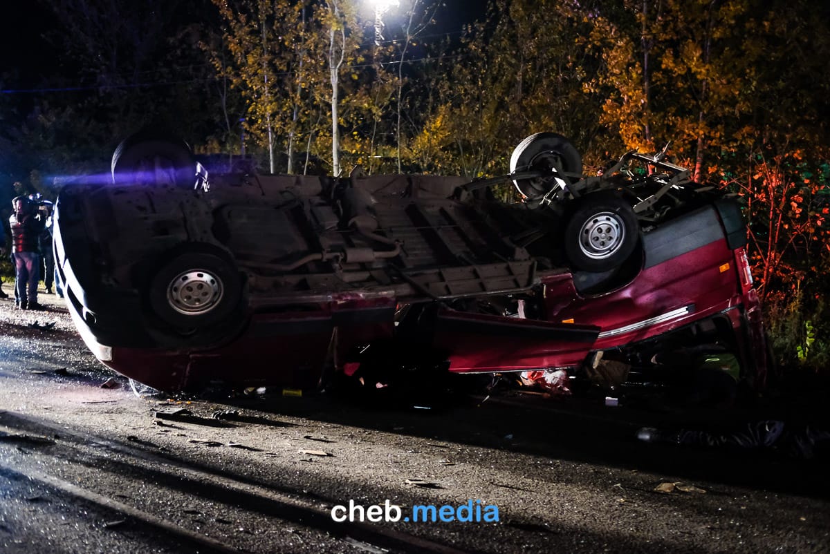 Под Чебоксарами самосвал протаранил микроавтобус «Канаш-Москва». Погибли 11 человек (список)
